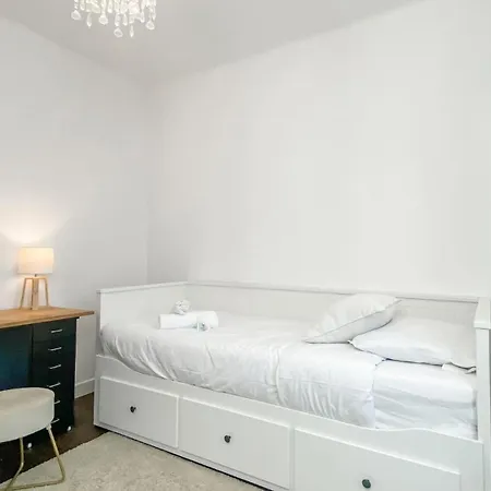 Homey Hanna - Parking, Centre-ville, Proche Geneve